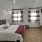 Pensjonat Oleo Auto Check-in 3*