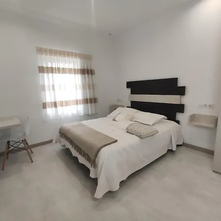 Oleo Auto Check-in 3* 桑坦德