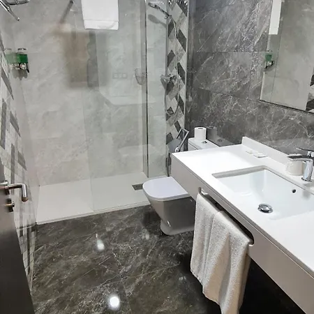 óleo Auto Check-in Affittacamere 3*